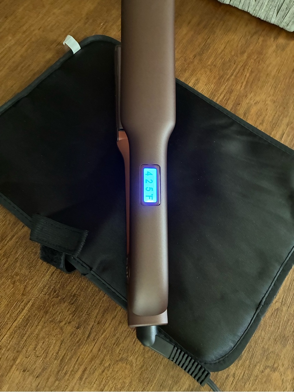 CHI Flat Iron - Picture 5 of 7